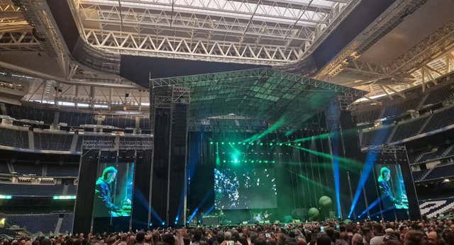 Los vecinos del Bernabéu explotan por los ruidos: «Quieren que convivamos con el Auditorio Florentino Pérez»