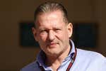 El padre de Max Verstappen baja los brazos y atiza a Checo Pérez: “La era de Red Bull parece haber terminado”