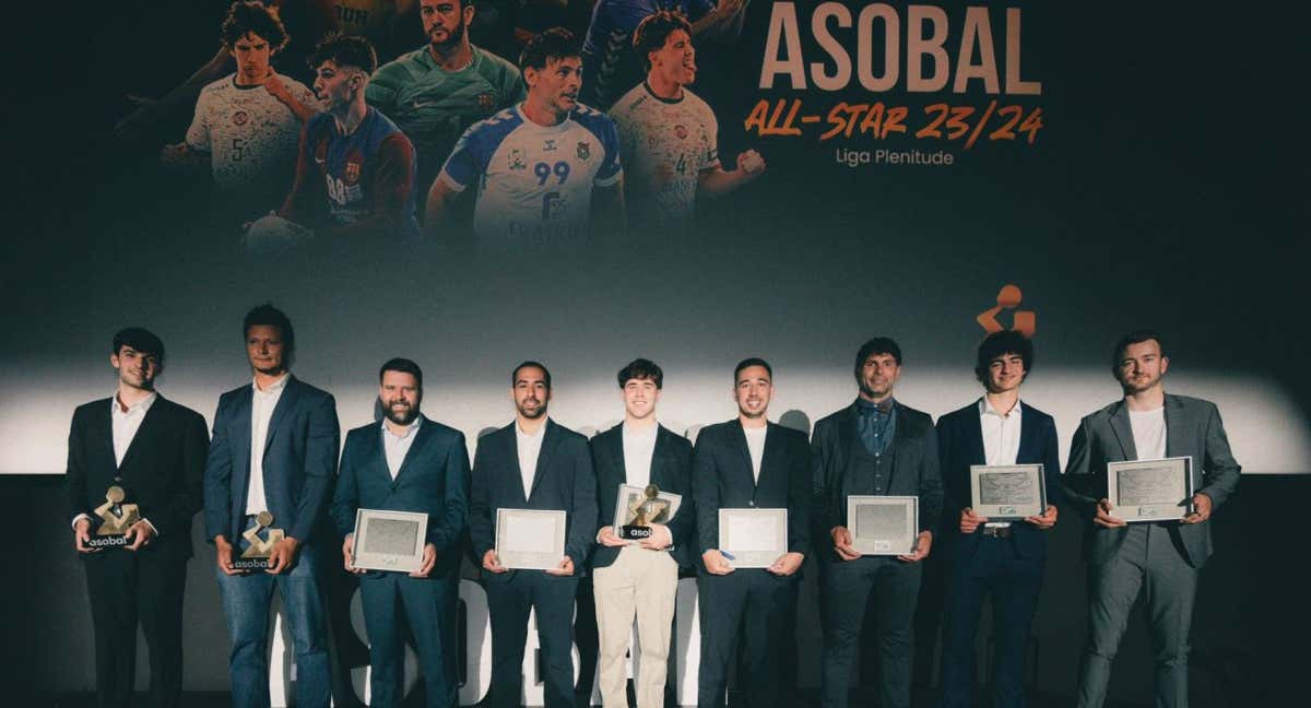 La Liga ASOBAL junta el pasado, presente y futuro del mejor balonmano español