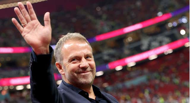 El Flick más personal no habla como «Guardiola o Valdano», pero lidera a través de la sencillez: «Podría ser empleado de banco»