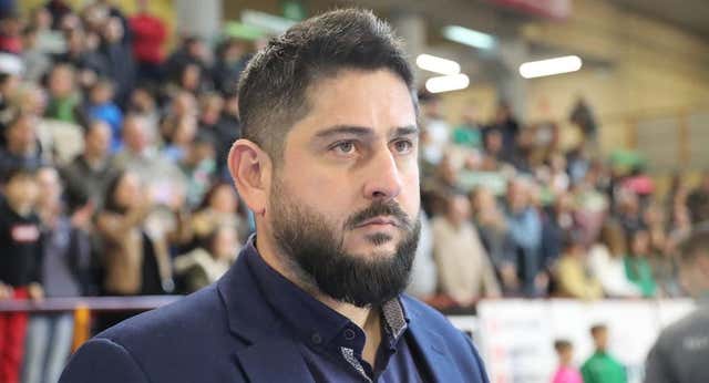 Josan González se marcha a “ganarse la vida” y Córdoba maneja una terna de candidatos
