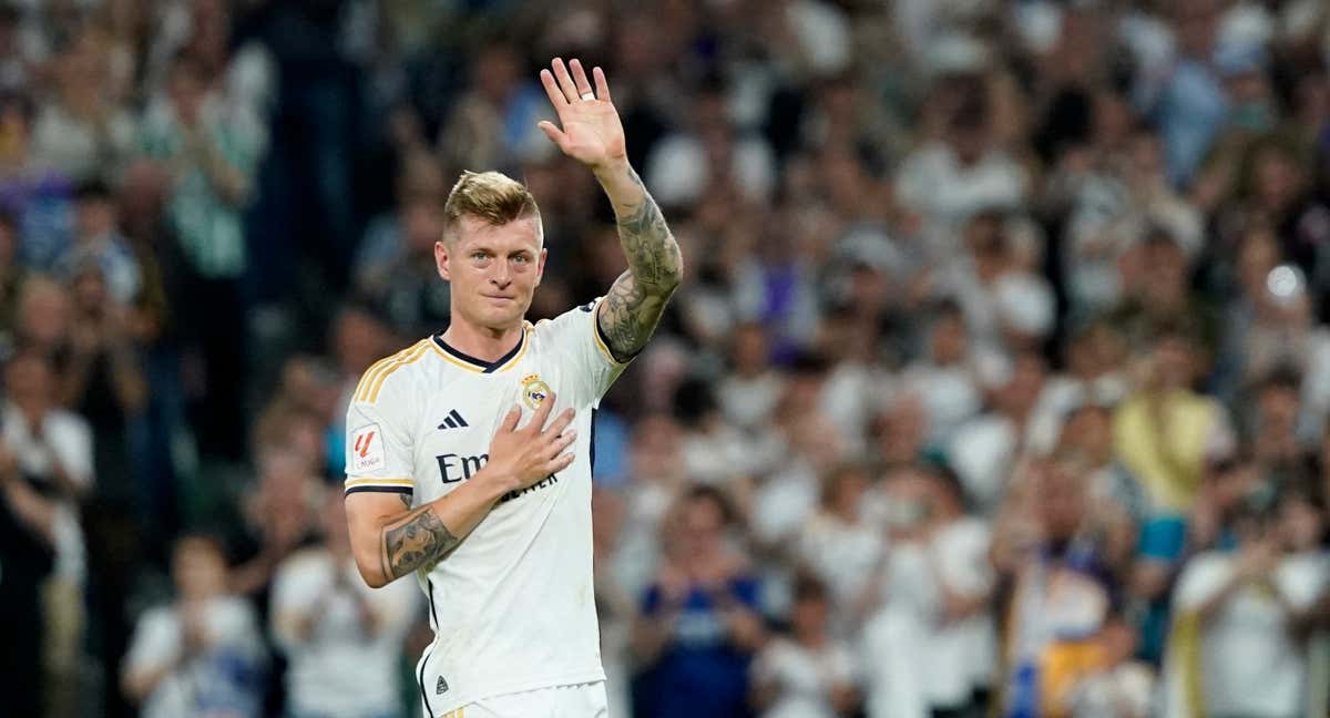 Toni Kroos se despide del Santiago Bernabéu.