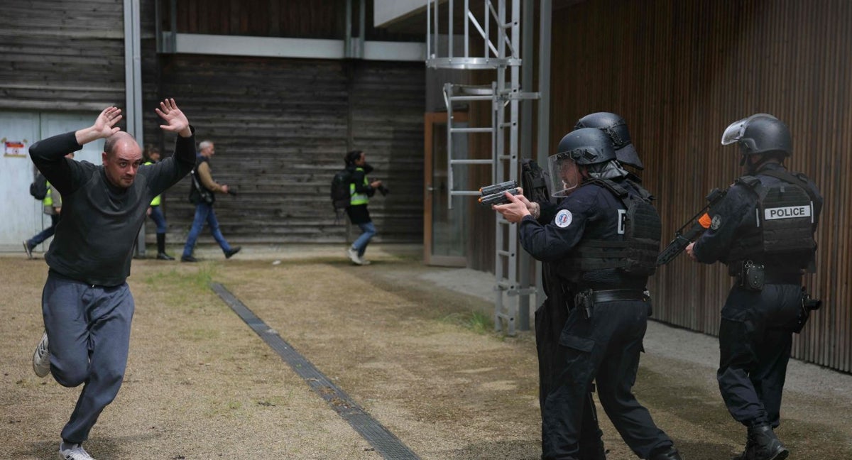 La policía francesa, en el simulacro.