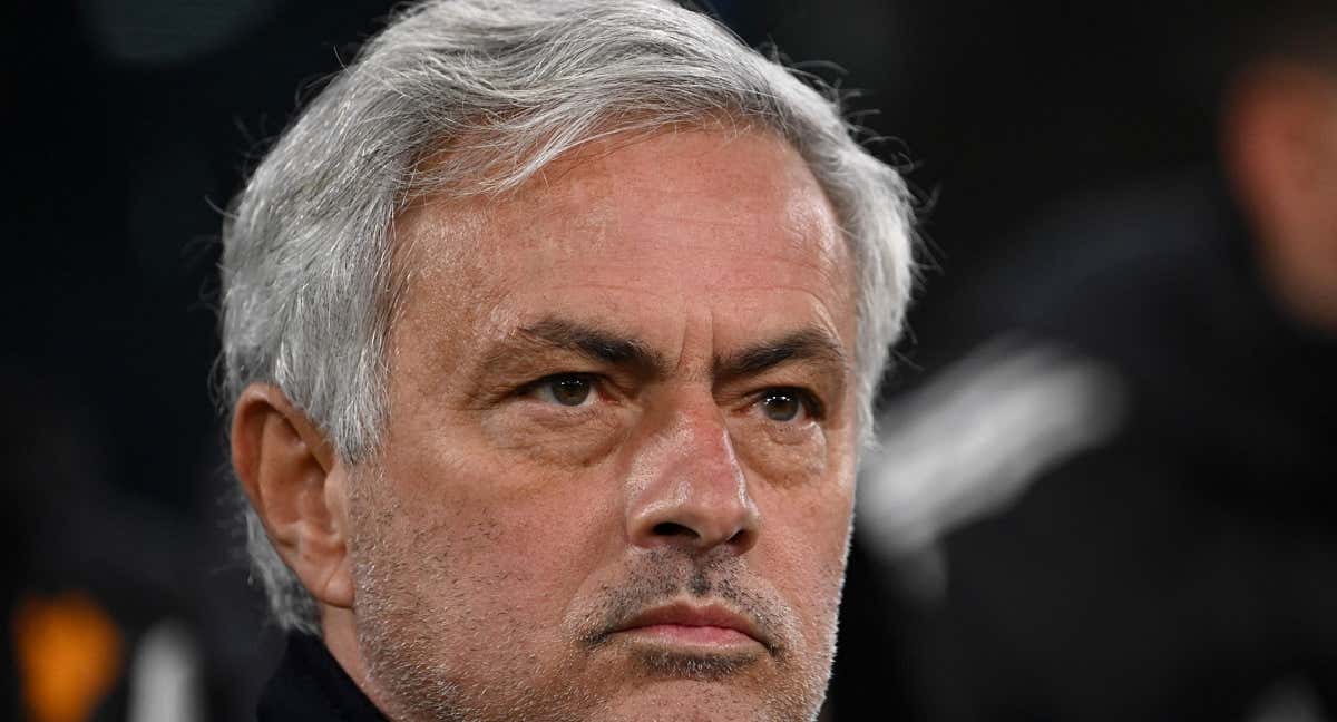 Mourinho, durante un partido con la Roma.