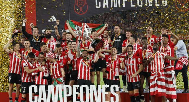 El Athletic renueva a Dani Vivian y asegura su columna vertebral