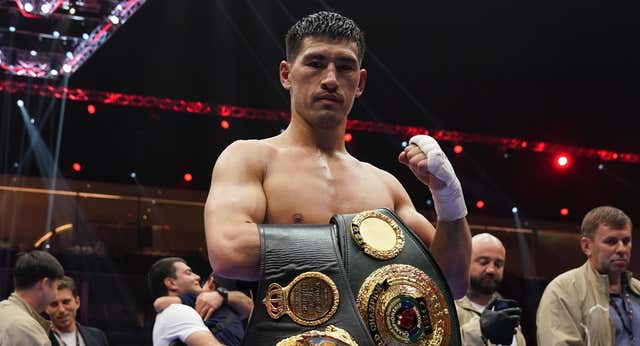 Bivol cumple y se vuelve a citar con Beterbiev en la victoria de Queensberry ante Matchroom