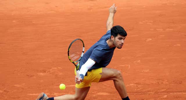 Alcaraz – Tsitsipas: horario y dónde ver el partido de Roland Garros 2024