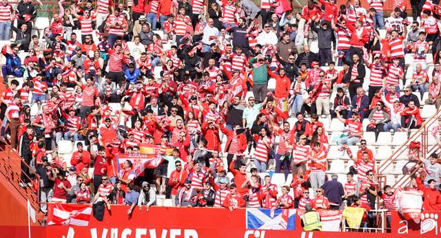 El Granada envía un burofax y sanciona a sus abonados por supuesta reventa en el partido contra el Real Madrid