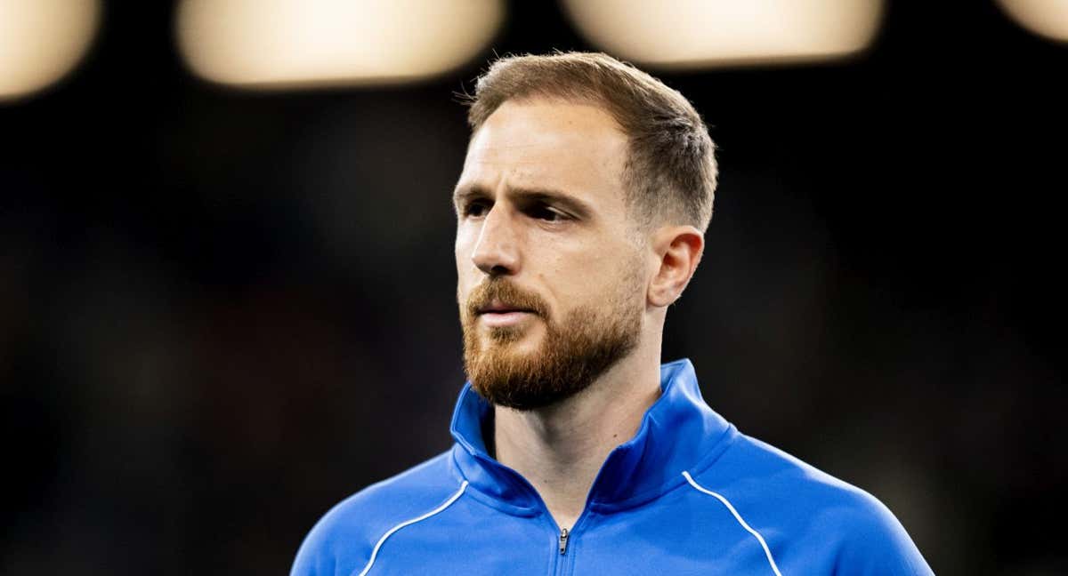 Oblak en un partido con Eslovenia.