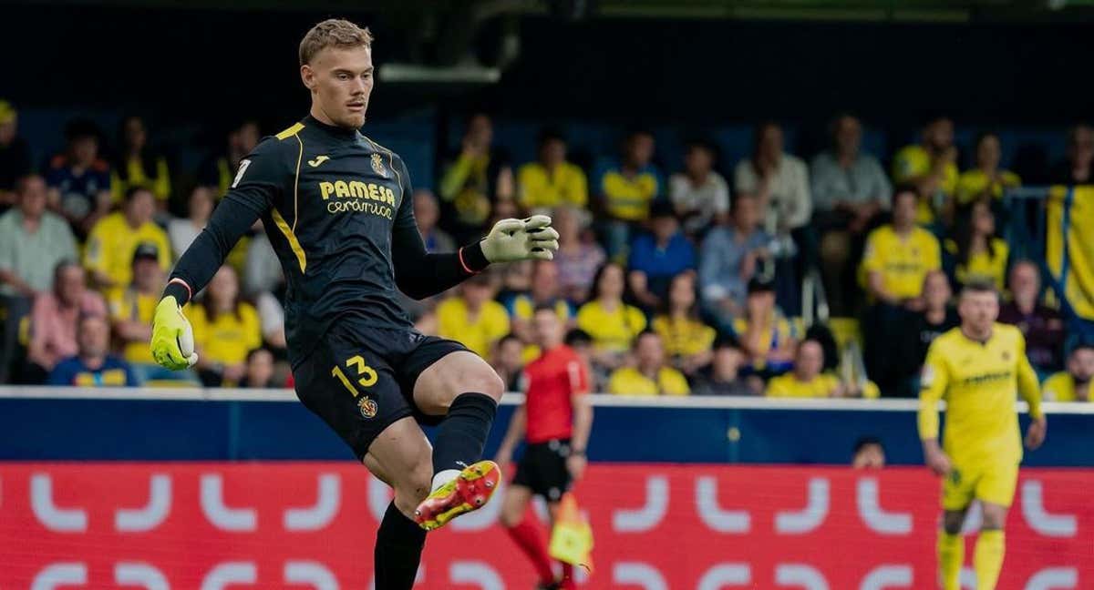 Filip Jörgensen, durante un partido del Villarreal.