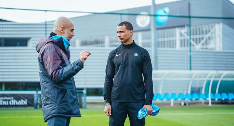 Guardiola Y Mazzulla, en la visita del estadounidense a Mánchester en febrero.