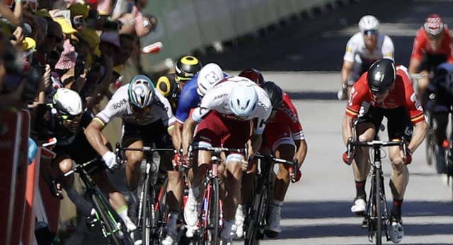 Las caídas masivas que han marcado la historia del ciclismo
