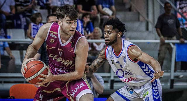 Rafa Villar, el canterano del Barça que busca el ascenso con Força Lleida: “No sería una sorpresa, llegamos con 12 victorias seguidas”