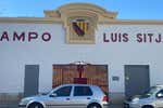 Añorando el Luis Sitjar, el estadio del muro, el foso y el marcador manual que yace abandonado en Palma entre okupas, broza y ratas