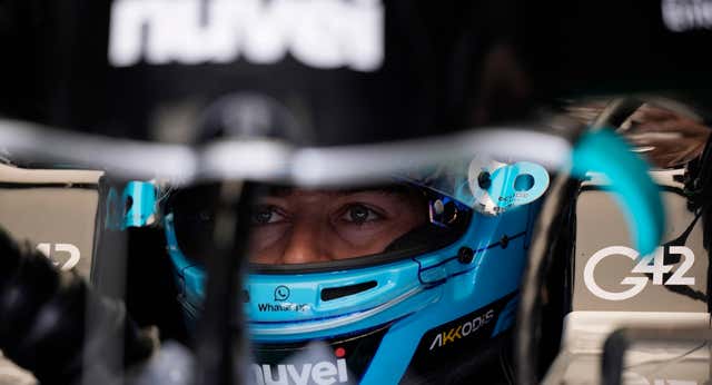 George Russell resucita a Mercedes y se lleva una pole a la milésima; Alonso saldrá sexto