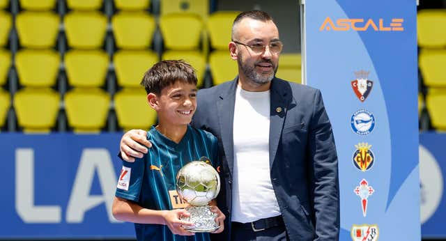 Sergio Rodríguez rompe con la losa del ‘hijo de’: MVP y mucha clase ante la mirada de su padre