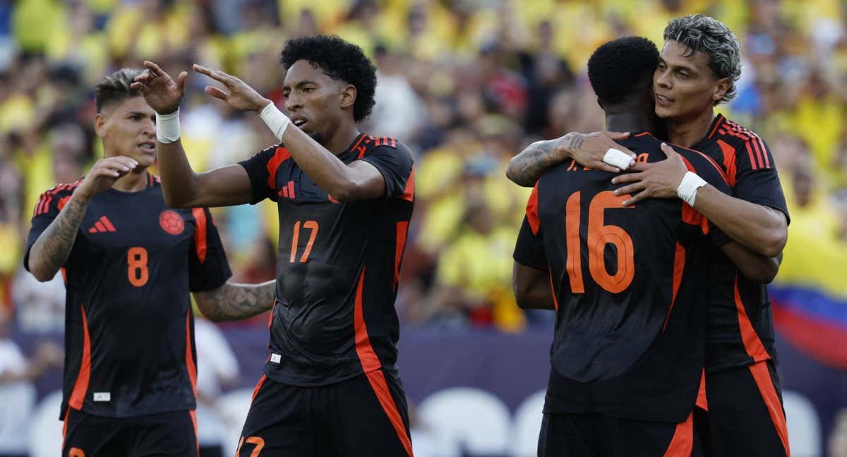 Colombia celebra un gol en un partido amistoso. /Reuters