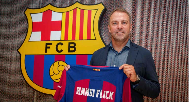 Hansi Flick vuelve a Barcelona tras unas pequeñas vacaciones.
