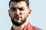 Rafa Mir deberá buscar otras opciones: Al Valencia no le encaja su salario