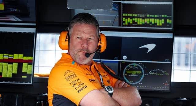 McLaren inicia la guerra contra Red Bull: «Es un entorno bastante tóxico, ¿Verstappen se va o se queda?»