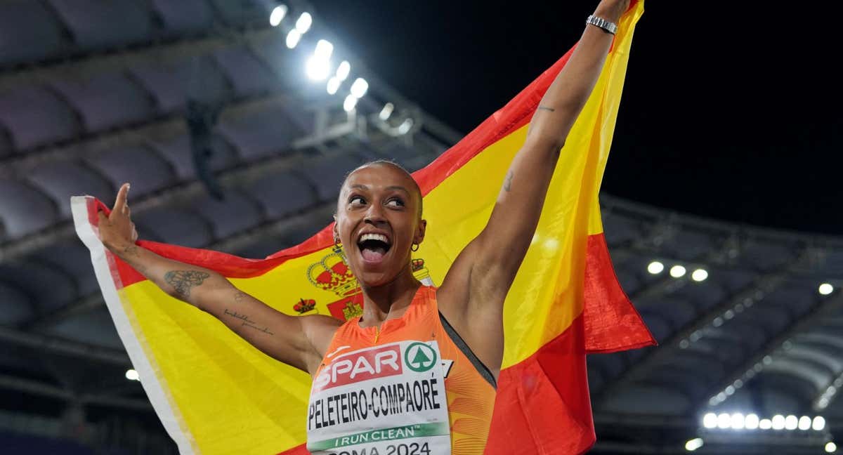 Jordan Díaz celebra su medalla en el Europeo.
