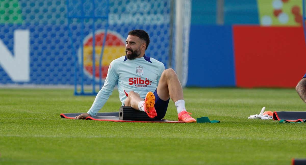 Dani Carvajal en un entrenamiento con la Selección./Efe