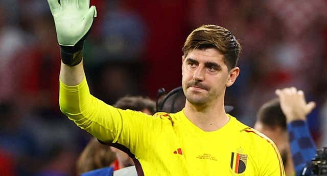 Por qué no juega Courtois la Eurocopa y quién es el portero que le sustituye en Bélgica