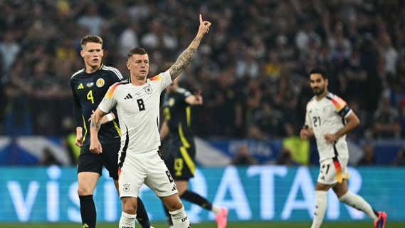 Kroos, durante el partido ante Escocia. /AFP