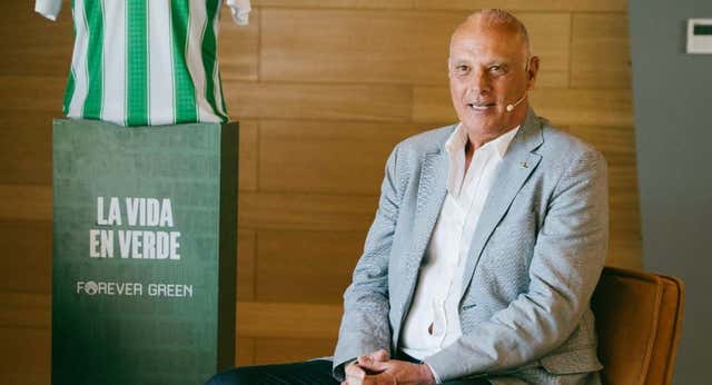 Las memorias de Tomás Calero: del ‘Manquepierda’ a Miki Roqué