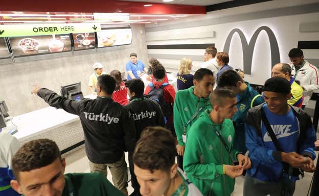 El McDonald's de la Villa Olímpica de Río 2016.  Michael Kappeler/picture alliance via Getty Images