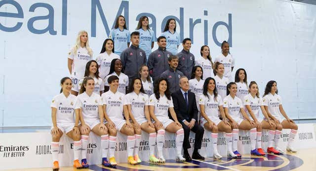 La imagen que retrata la nostalgia del madridismo: sólo cuatro jugadoras de la primera plantilla sobreviven