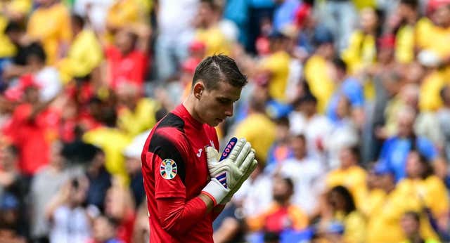 Lunin se alivia con la victoria de Ucrania mientras disfruta con España: “Estoy vigilando a Carvajal, ahora es un killer”