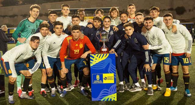 El ojo de Francis y un torneo en Gran Canaria, claves para que Nico lleve hoy en volandas a España