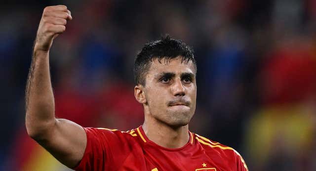 La prioridad en la Selección (desde el chef a los fisios) es ‘salvar al soldado Rodrigo’
