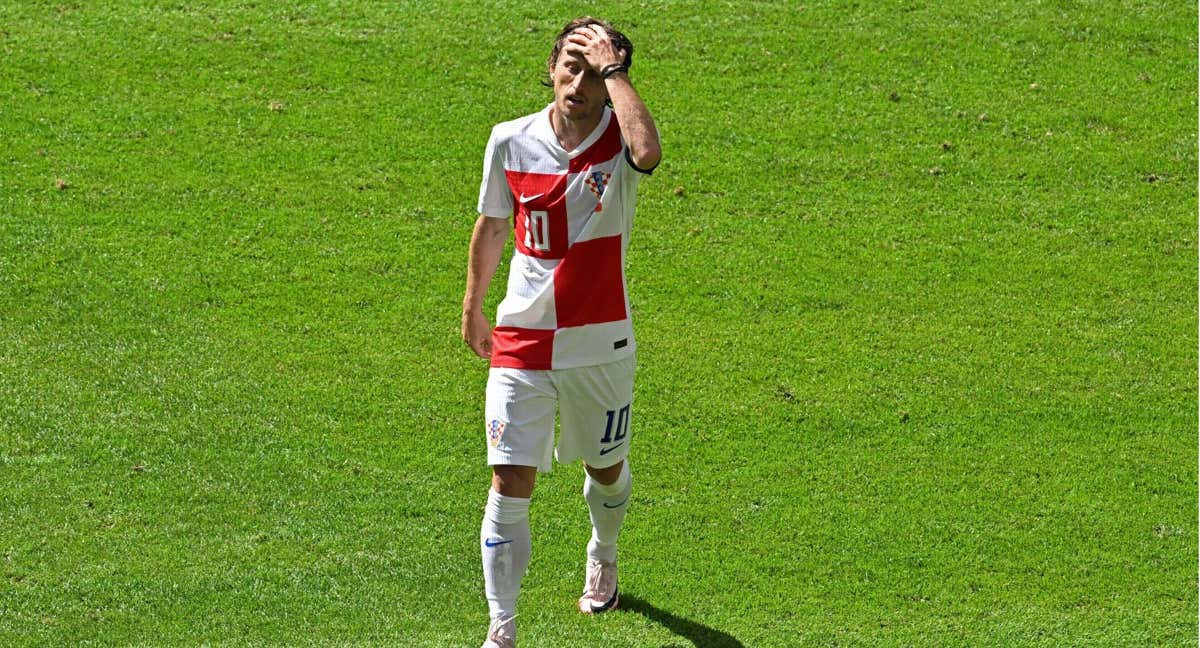 Modric se lamenta durante el partido que les enfrentó a Albania en Hambuergo./REUTERS