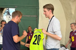 La propuesta de un club de séptima división a Harry Kane que le ofrece salchichas gratis: «Tengo que hablar con mi agente»