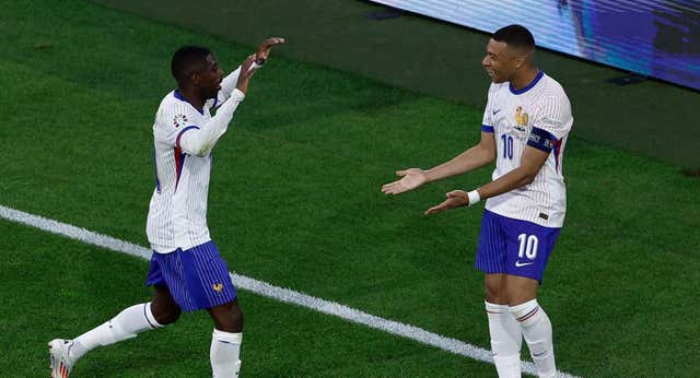 Una tarjeta amarilla amenaza el futuro de la delantera de Francia en la Eurocopa: Mbappé y Dembélé están apercibidos