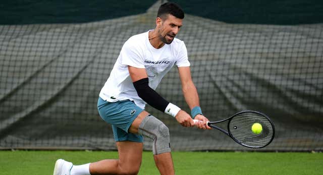 Djokovic contra el tiempo: se entrena en Wimbledon y apura sus opciones para jugar