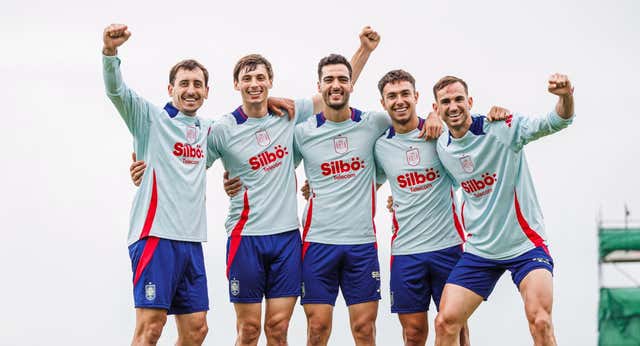 España quiere confirmar ante Del Bosque y Albania la versión actualizada del ‘fútbol champagne’