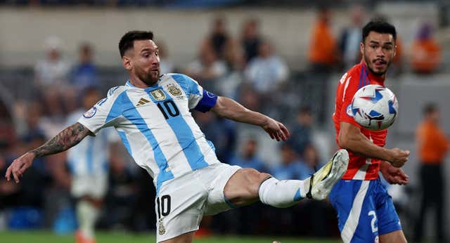 Ocho años después, mismo estadio y otra historia: Messi se ‘retiró’ y ahora disfruta de lo vivido