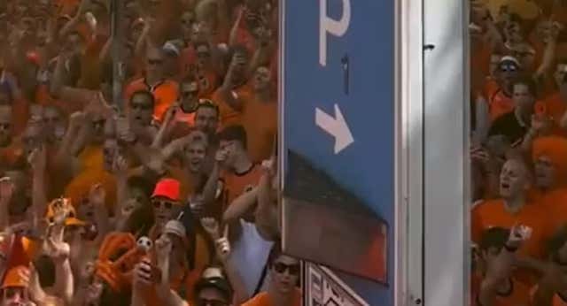 La afición neerlandesa ya está lista para asegurar la primera plaza del Grupo D