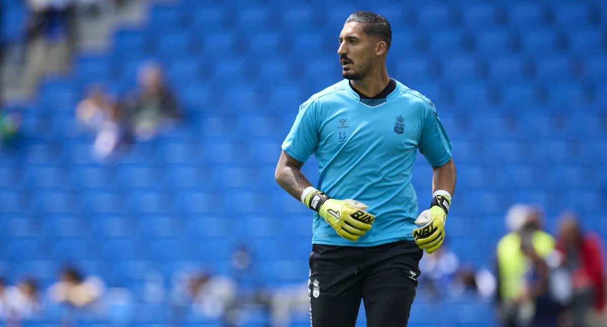 Álvaro Valles con la Unión Deportiva Las Palmas.