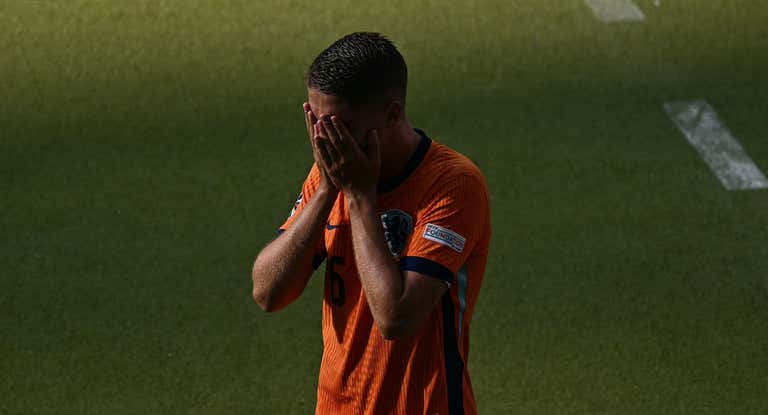 Veerman, en el partido ante Austria.
