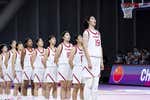 El «don» de Zhang Ziyu, la jugadora más alta de la historia: «Puedo alcanzar la canasta, pero el baloncesto es más que eso»