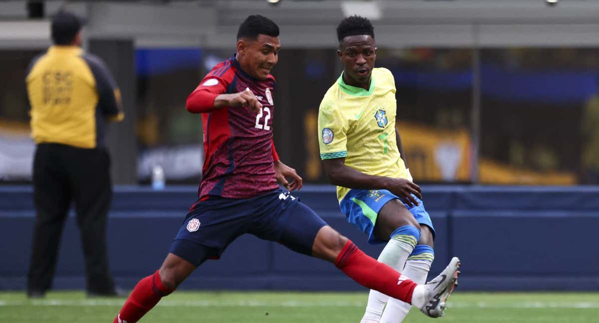 Vinicius en un partido de Brasil de la Copa América./Reuters