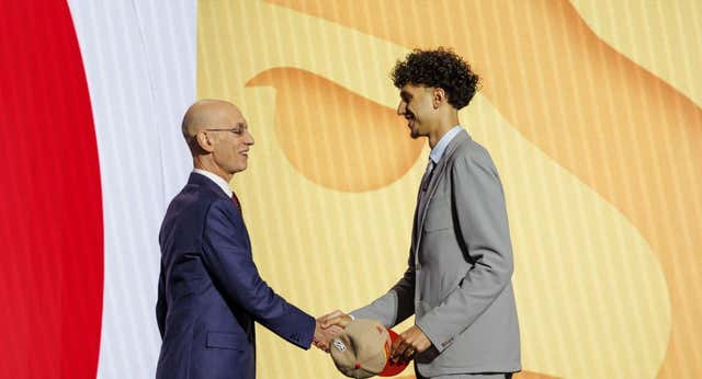 Quién es Zaccharie Risacher, nuevo número 1 del draft… porque el 2 no ‘quiso serlo’
