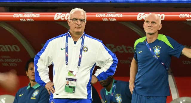 La sentencia de Dorival que ubica a su afición: «Esta es la primera Copa en la que Brasil no está entre los favoritos»