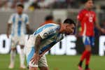 Messi no jugará con Argentina contra Perú por lesión en la Copa América y Scaloni podría cambiar la alineación