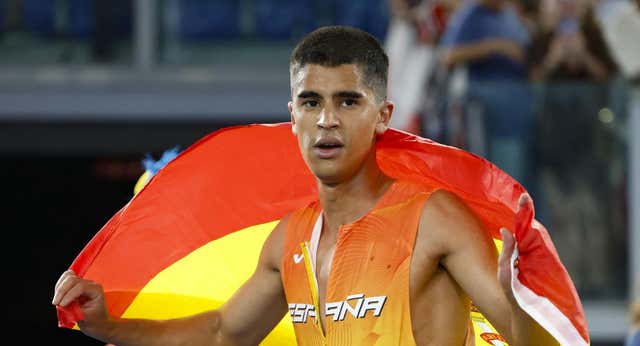 Mohamed Attaoui da una exhibición para proclamarse campeón de España de 800