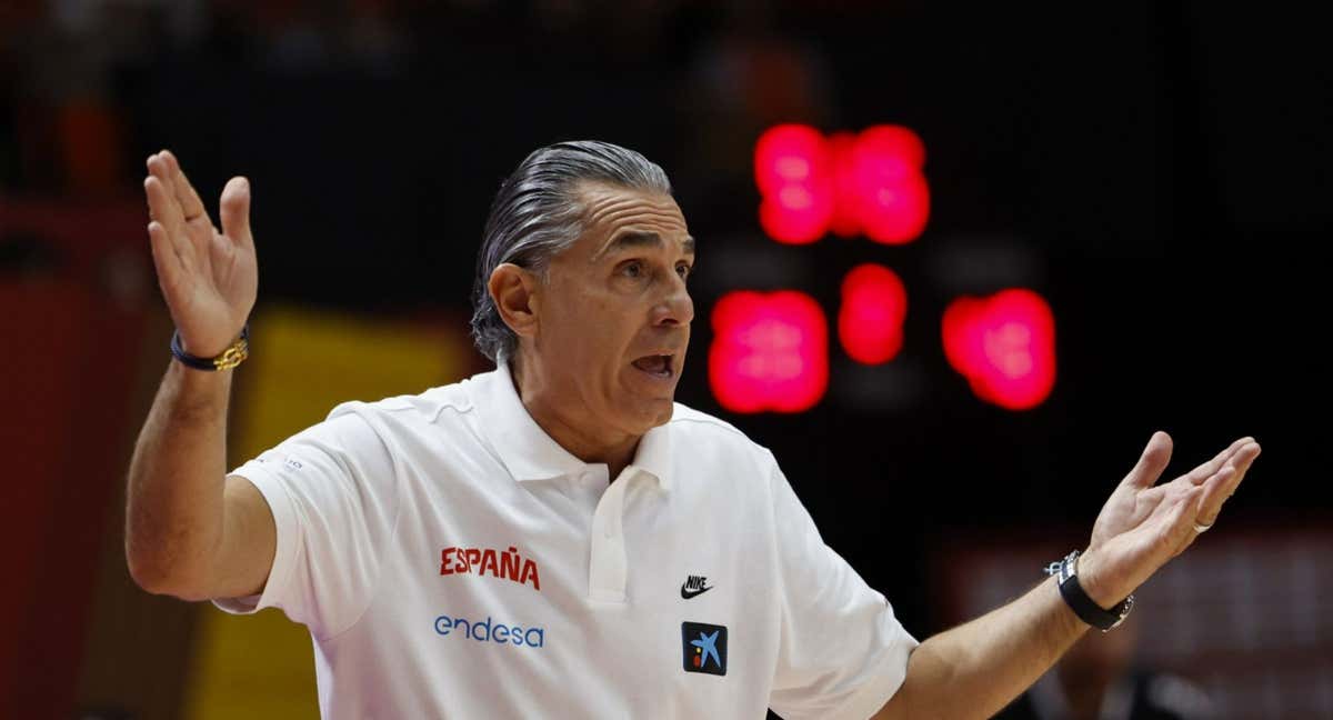 Sergio Scariolo durante el partido ante Líbano. /EFE